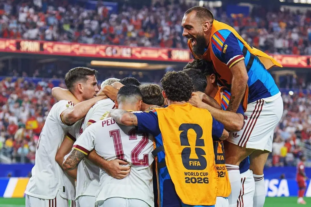 Celebracion gol Merino victoria Espana vs Portugal clasificacion cuartos Mundial 2026
