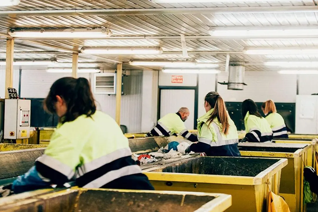 Operarios triaje residuos empleo puestos de trabajo Valladolid