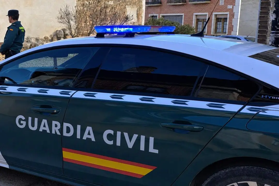 Agente y coche Guardia Civil intervencion sucesos provincia Valladolid detenciones