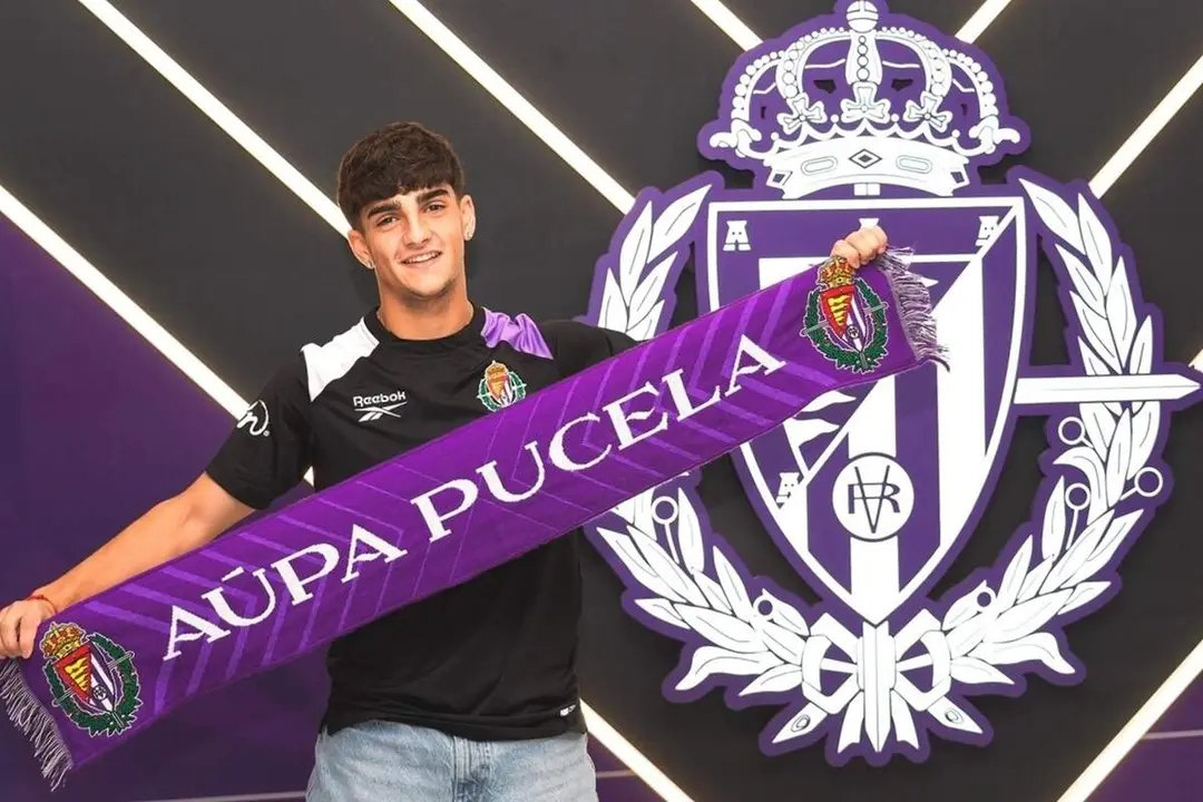Presentacion oficial Victor Fernandez nuevo jugador Real Valladolid Jose Zorrilla