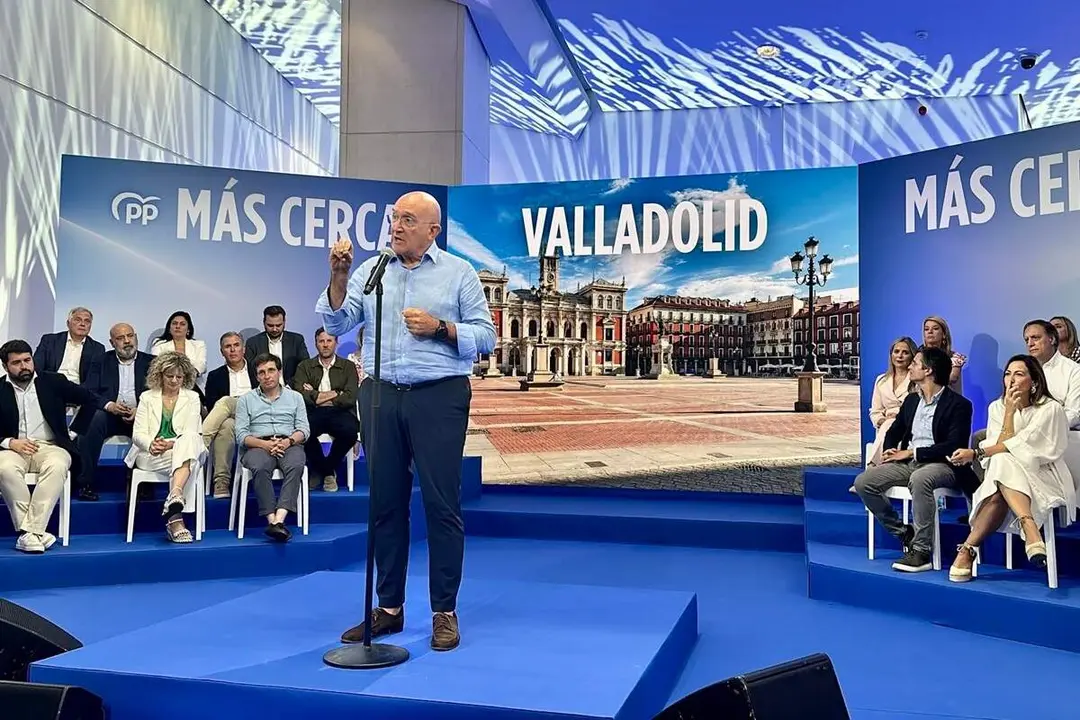 Presentacion candidatura PP Jesus Julio Carnero Alcaldia Valladolid elecciones municipales 2027