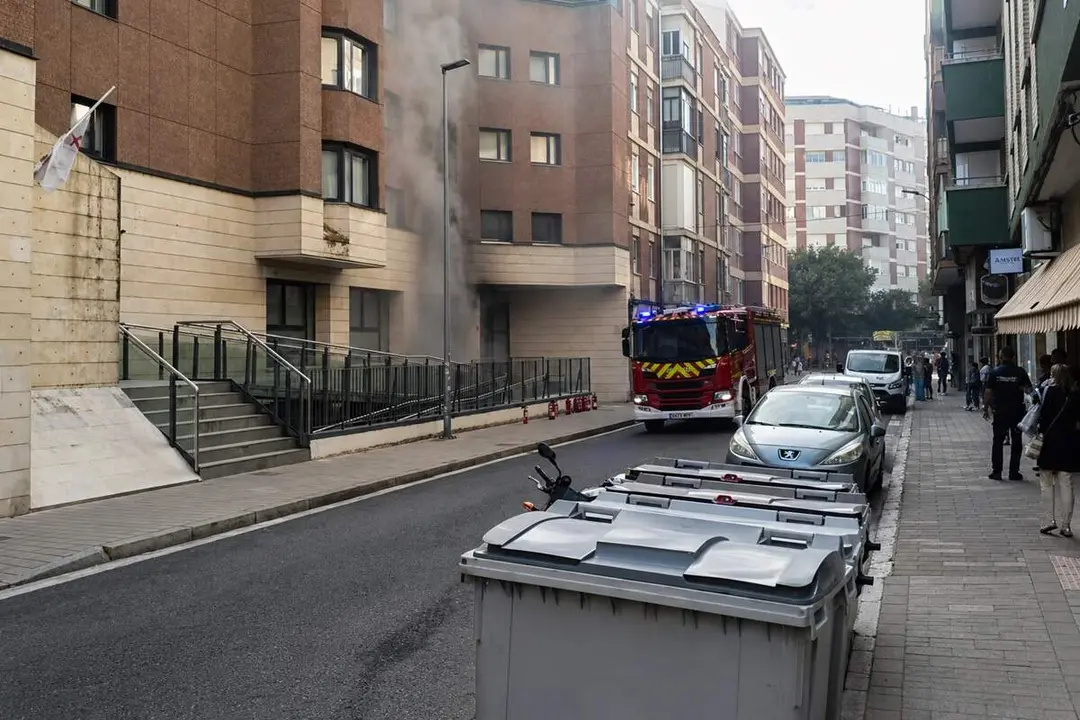 Incendio edificio Cruz Roja calle Polvora dos trabajdores intoxicados Valladolid