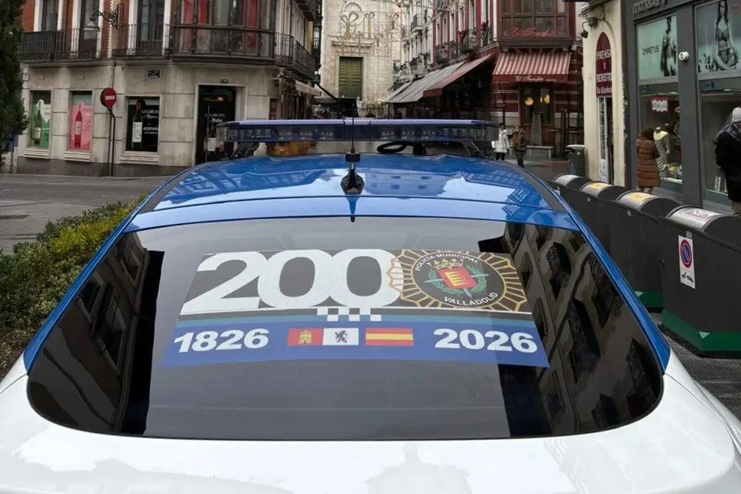 Coche Policia Municipal Valladolid sucesos entorno La Catedral