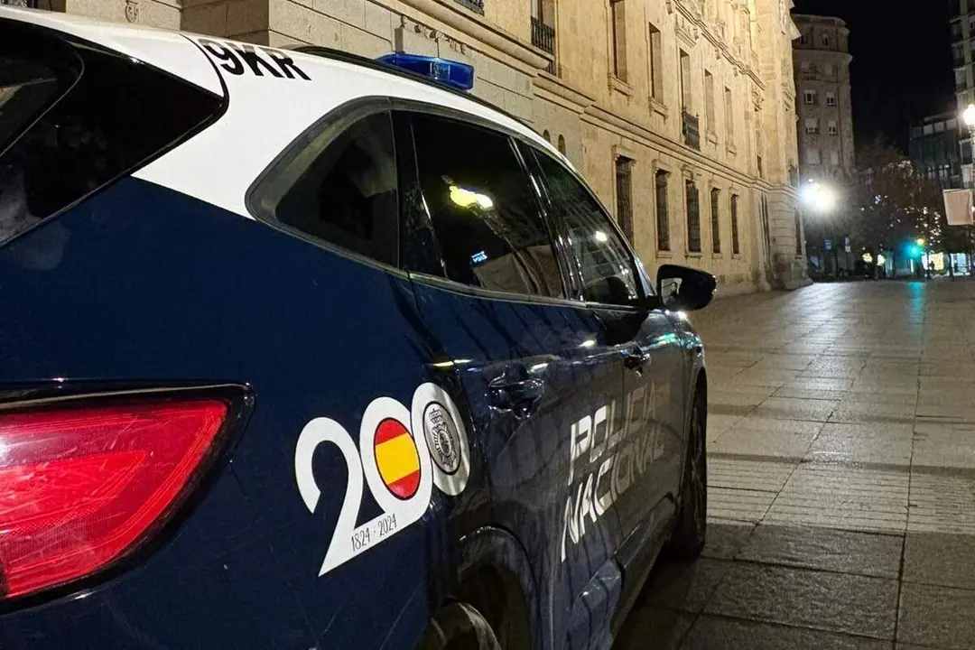 Policia Nacional coche intervencion noche Paseo Zorrilla Valladolid sucesos