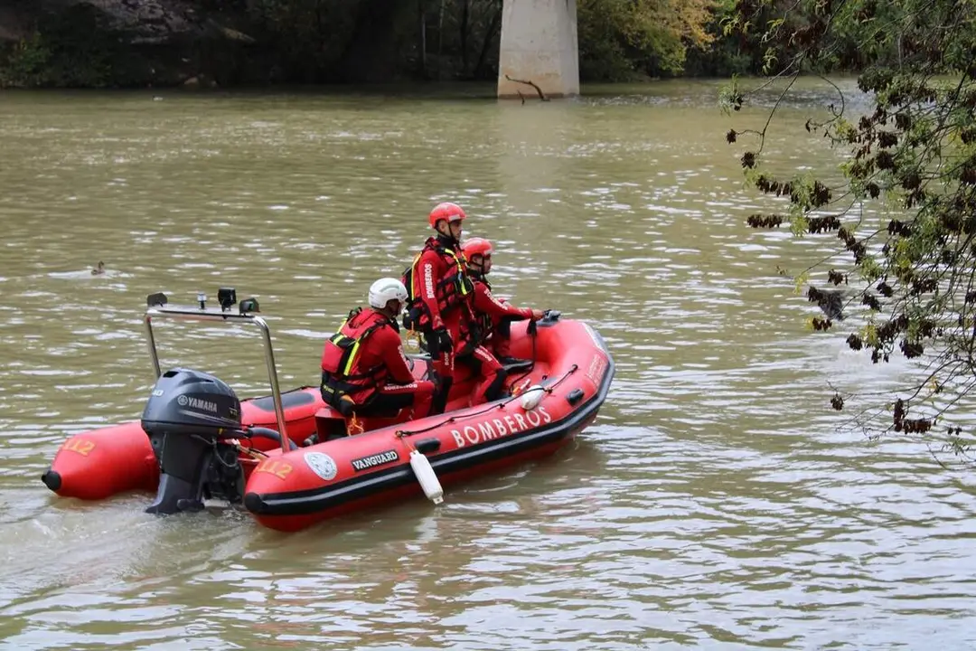Rescate cuerpo sin vida hombre rio Pisuerga Bomberos Valladolid dispositivo busqueda