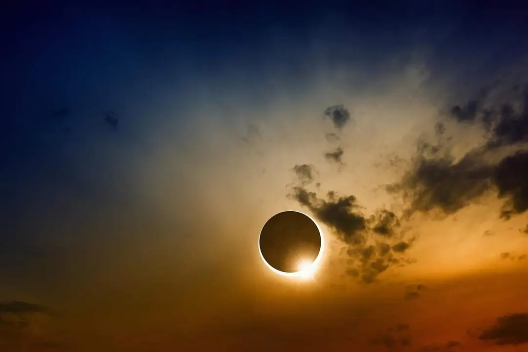 Eclipse solar cielo recomendaciones salud vision zonas Castilla y Leon