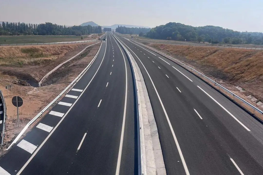 Tramo obras finalizadas polemica autovia A-11 entre Tudela y Valbuena provincia Valladolid