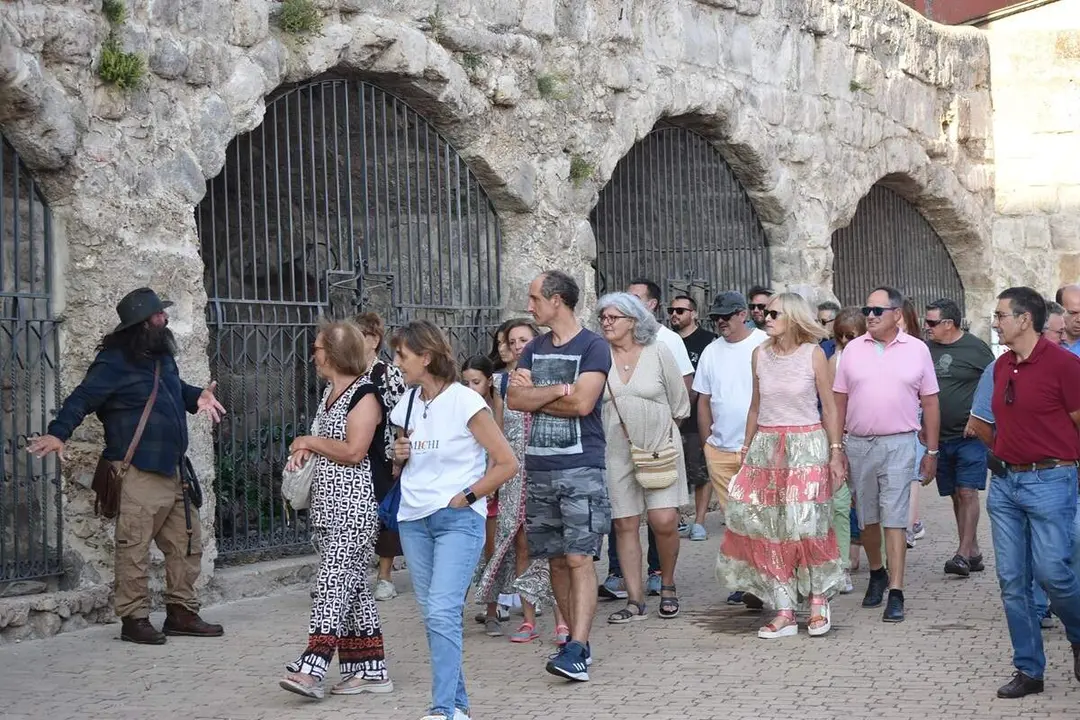Visitas teatralizadas historia Cigales Mateo El Aventurero y asistentes agosto 2026