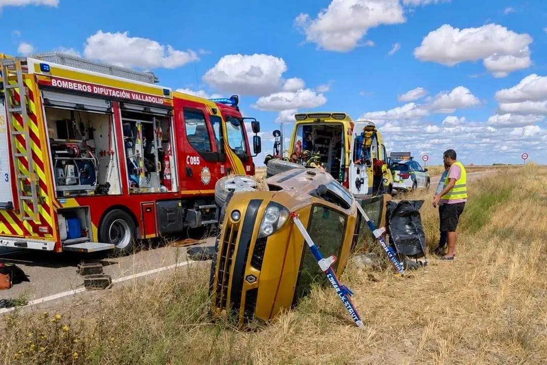 Accidente vuelco turismo VP-4501 Villanubla mujer herida Bomberos Diputacion Valladolid