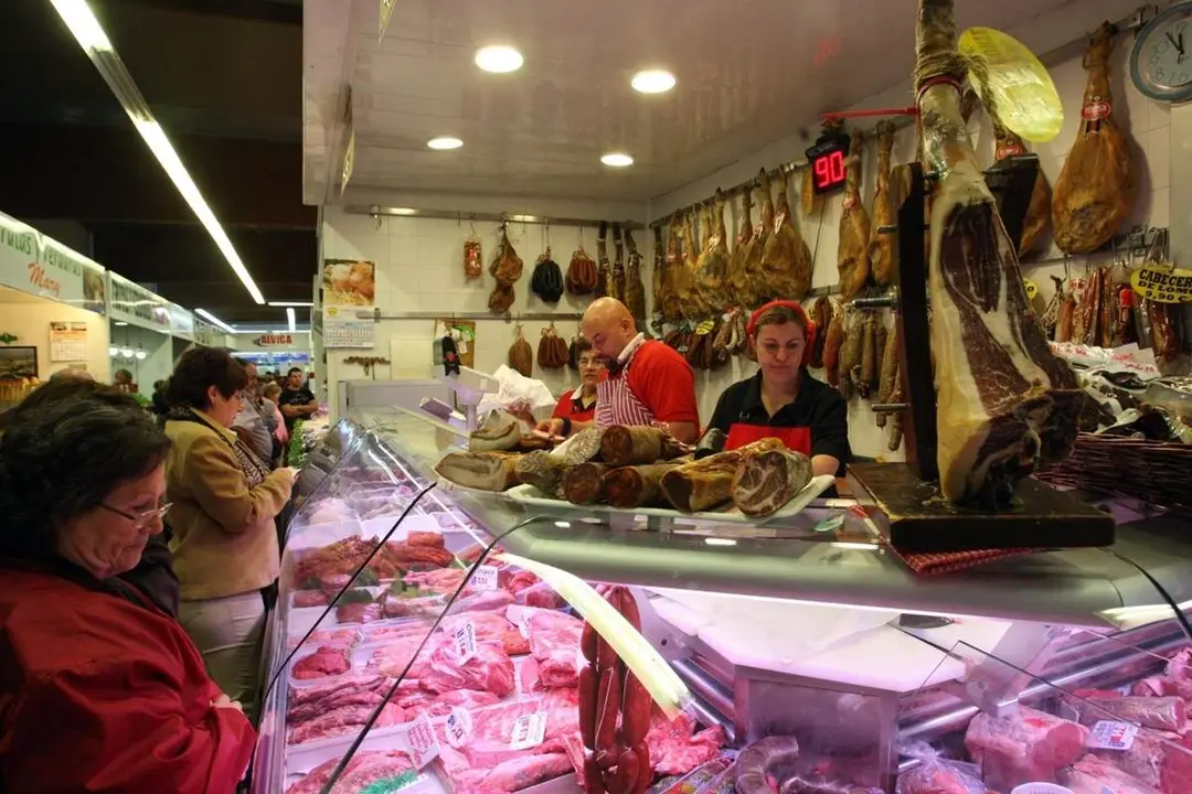 Carniceria puesto mercado Valladolid empleo trabajadores y clientes