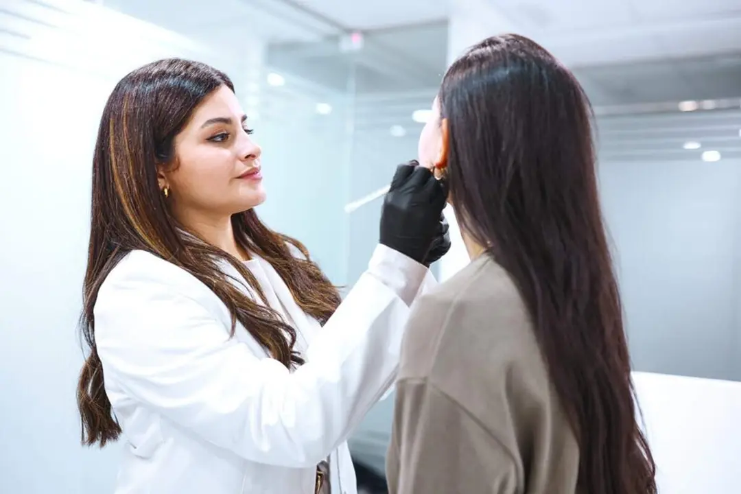 Clinica medicina estetica trabajo empresas Valladolid