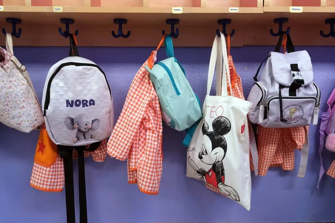 Colegio Valladolid mochilas y bolsas material escolar educacion