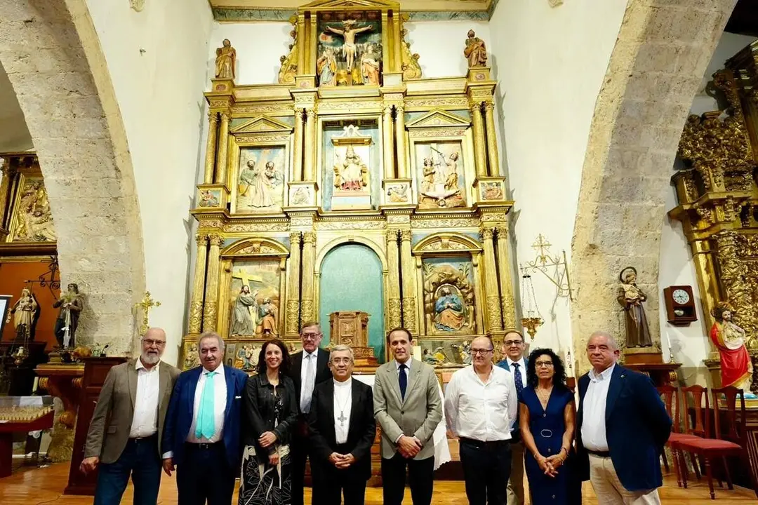 Inauguracion retablo mayor Villagarcia de Campos Diputacion Valladolid