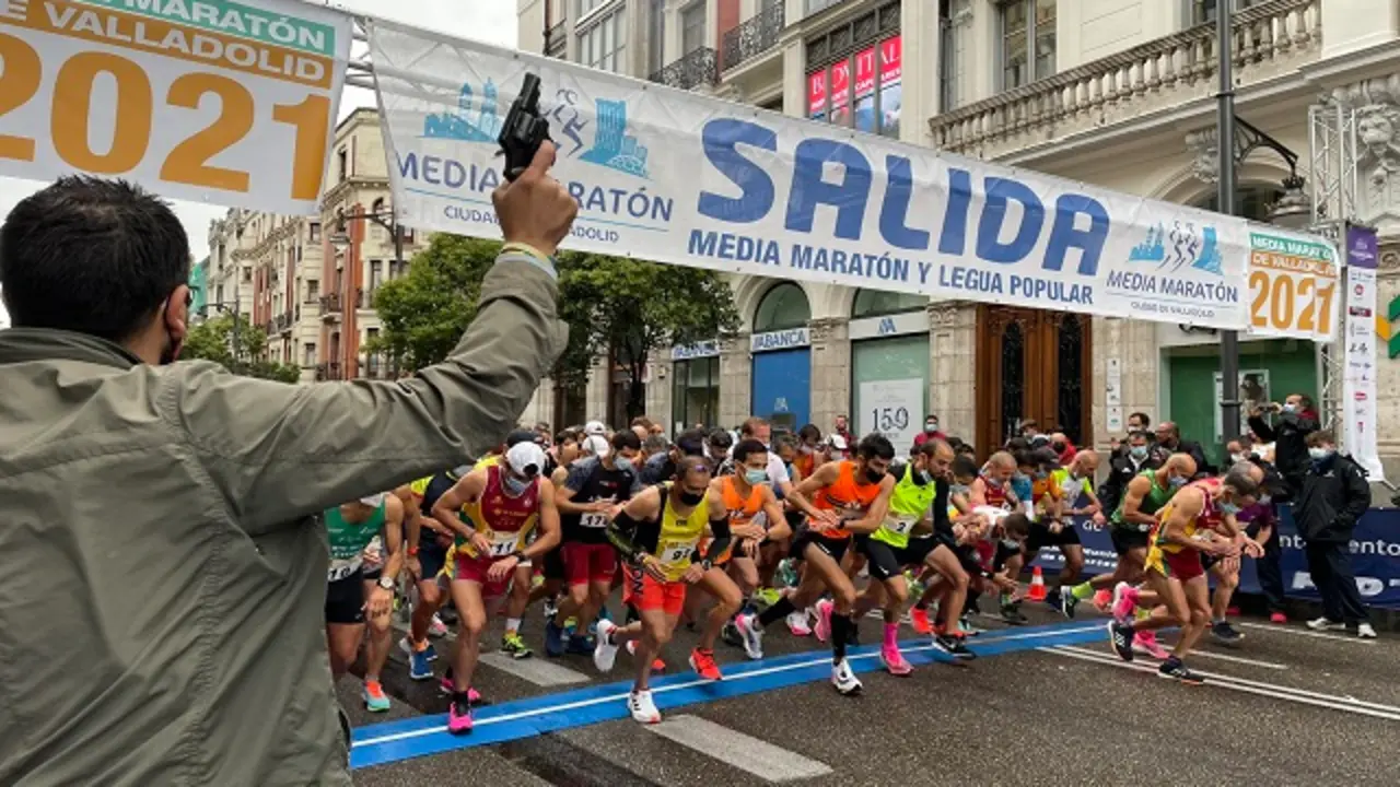 Pistoletazo de salida a la Media Marat&oacute;n de Valladolid | Fuente: Ayuntamiento de Valladolid