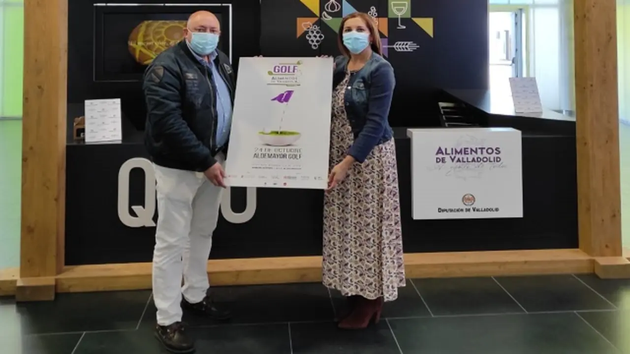 El Presidente de los hosteleros, Jaime Fern&aacute;ndez, y la Diputada de Agroalimentaci&oacute;n, Inmaculada Toledano, presentan el Campeonato de Golf 'Alimentos de Valladolid' | Fuente: Hosteler&iacute;a de Valladolid