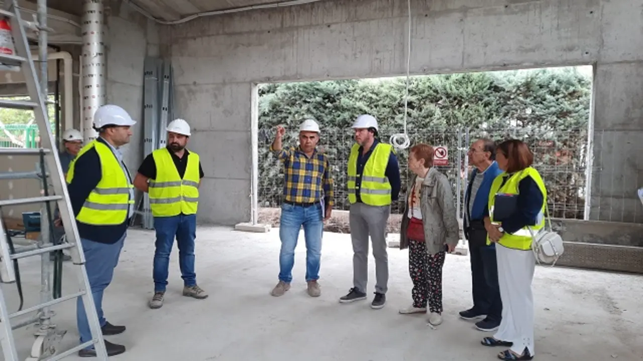 El alcalde visita las obras de la nueva escuela infantil en La Rondilla | Valladolid Plural