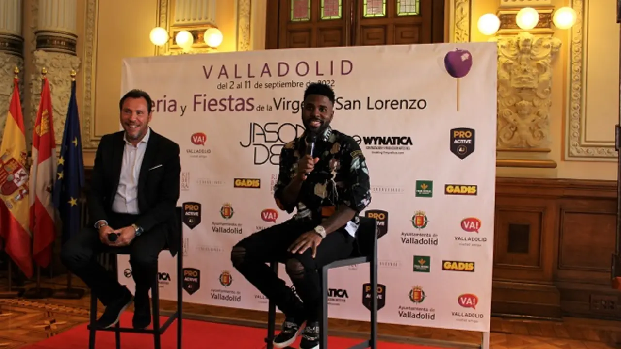 El artista estadounidense Jason Derulo, en rueda de prensa junto al alcalde de Valladolid | Valladolid Plural