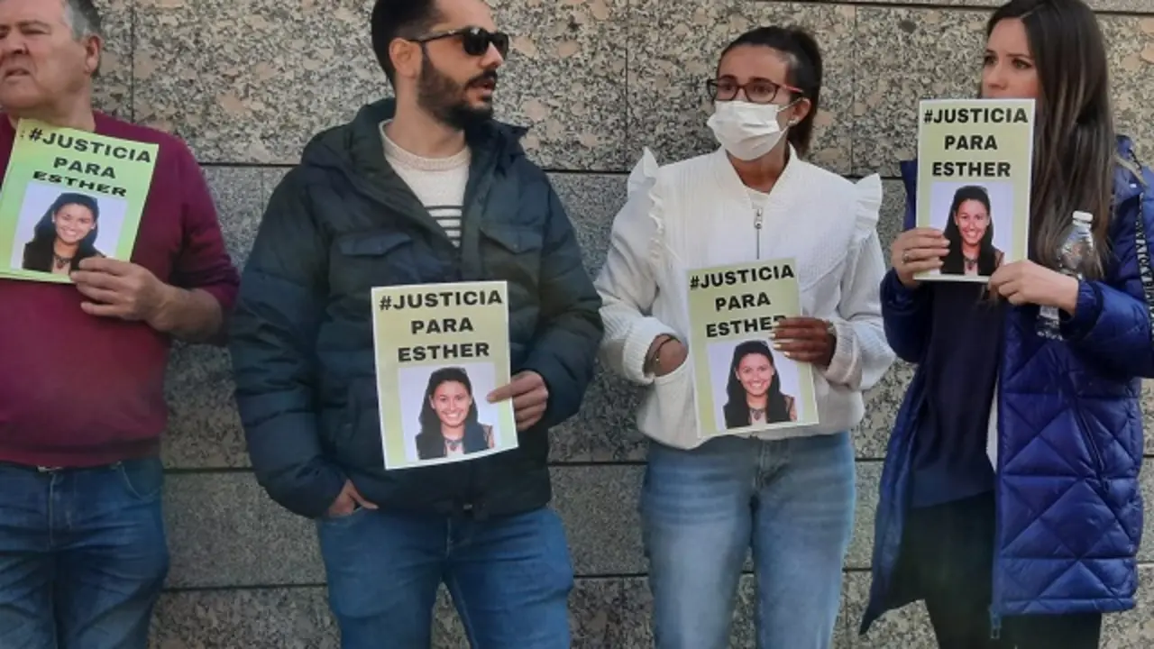 Amigos y familiares de Esther L&oacute;pez piden justicia por su desaparici&oacute;n y muerte | Valladolid Plural