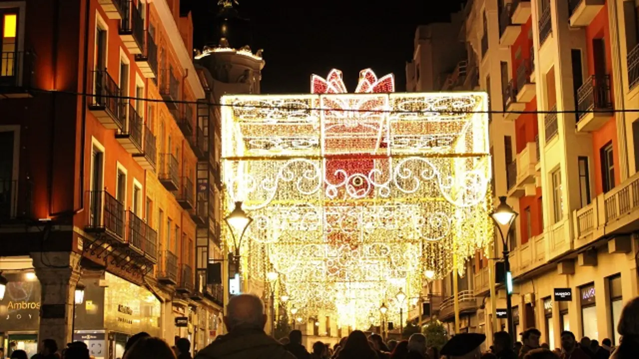 Encendido de la iluminaci&oacute;n navide&ntilde;a en Valladolid | Valladolid Plural