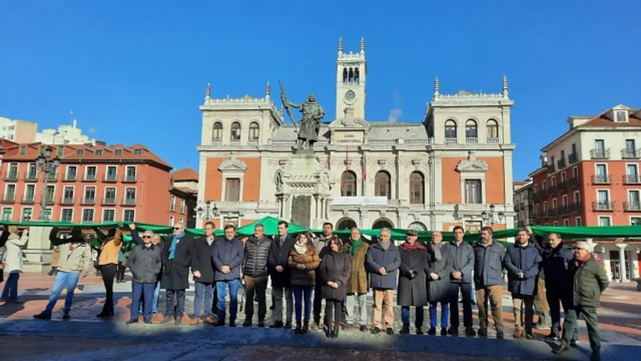 Acto D&iacute;a Mundial Contra el C&aacute;ncer en la Plaza Mayor | Valladolid Plural