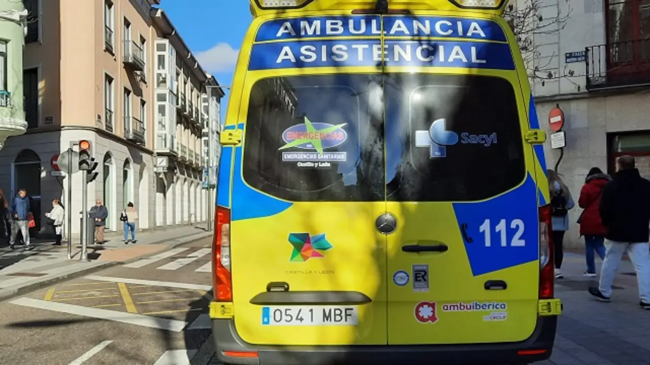 Imagen de archivo de una ambulancia del Servicio de Emergencias | Valladolid Plural