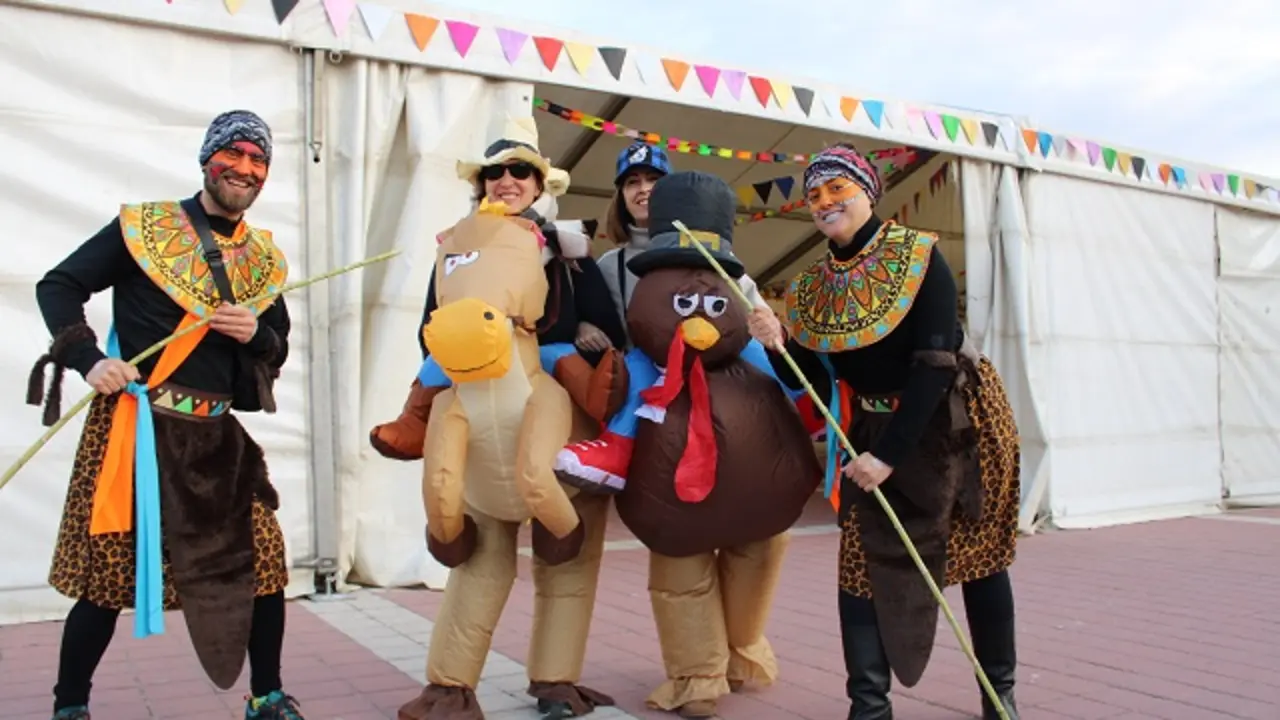 Desfile de disfraces por Carnaval en Portillo | Valladolid Plural