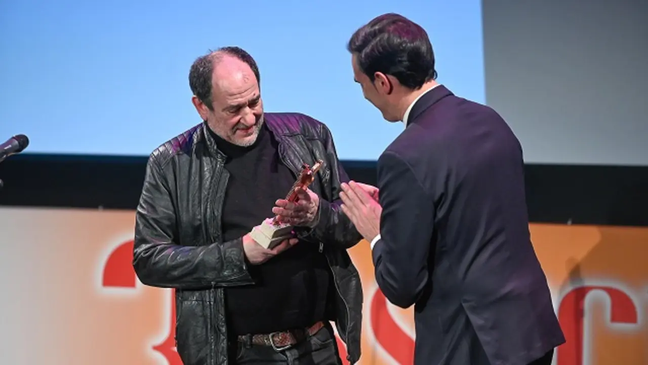 SEMANA DE CINE DE MEDINA DEL CAMPO ENTEGA ROEL DE HONOR KARRA ELEJALDE