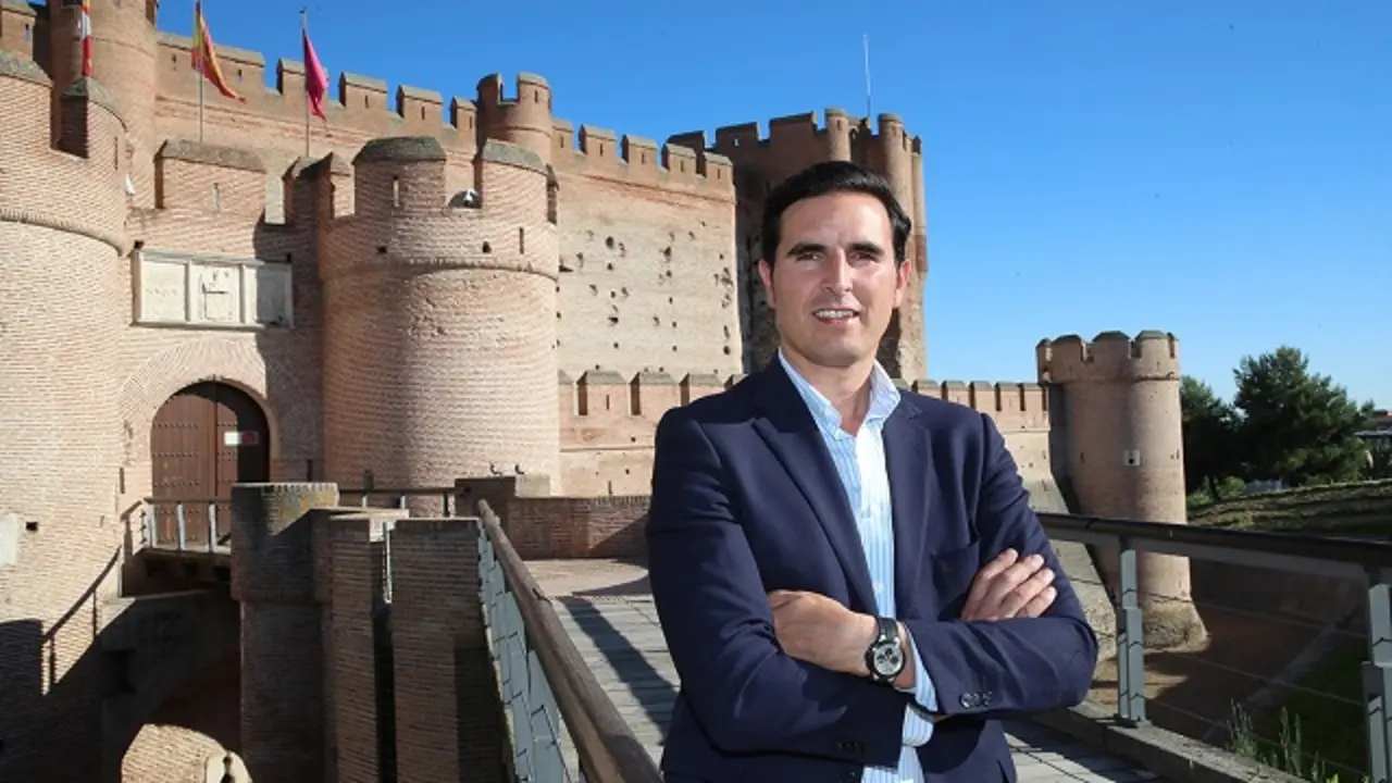 El alcalde y candidato del PP en Medina del Campo, Guzm&aacute;n G&oacute;mez 