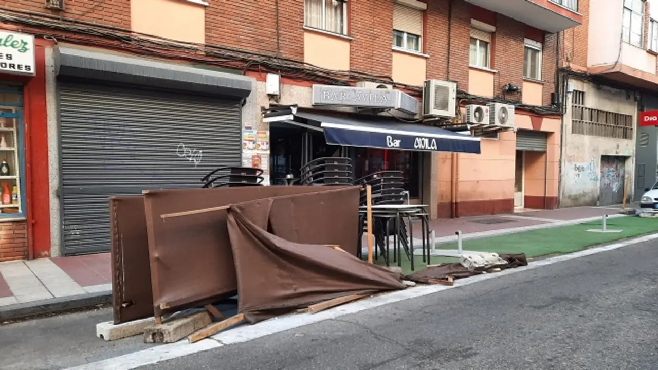 Terraza del bar &Aacute;vila donde se produjo el atropello mortal | Valladolid Plural