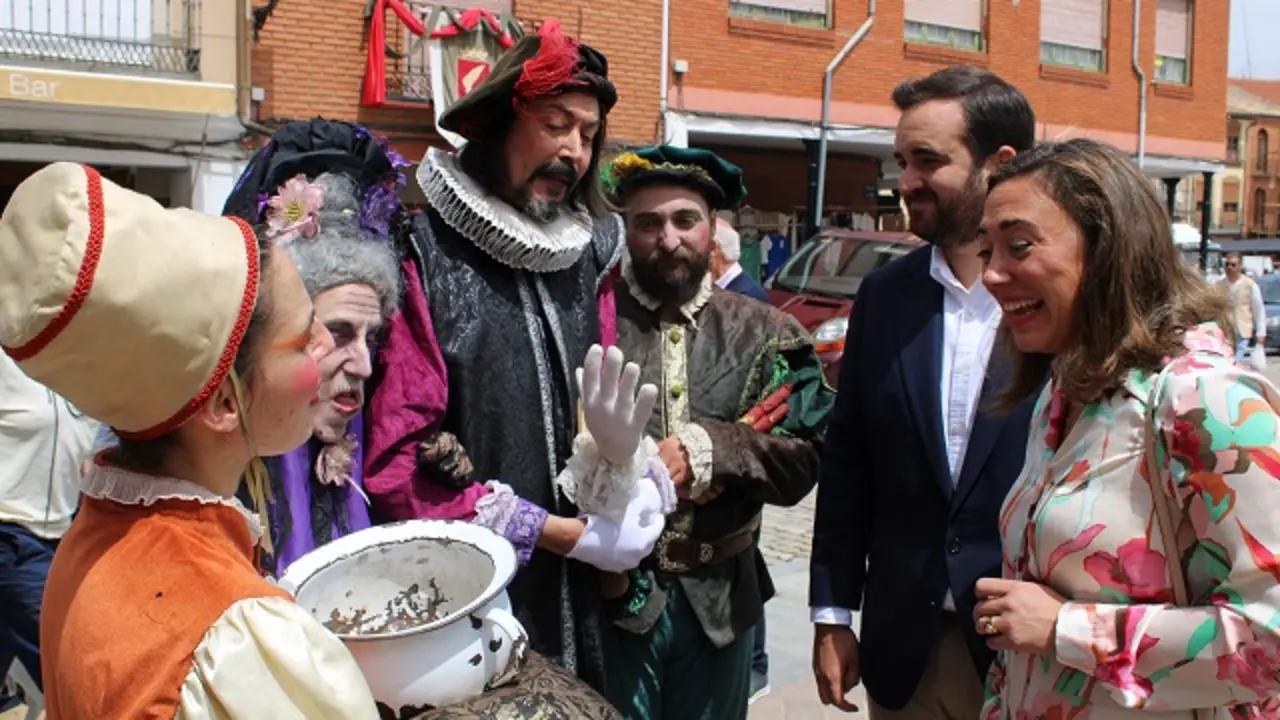 La consejera de Movilidad, Mar&iacute;a Gonz&aacute;lez, y el alcalde de Villal&oacute;n inauguran la Feria Agroalimentaria | Valladolid Plural