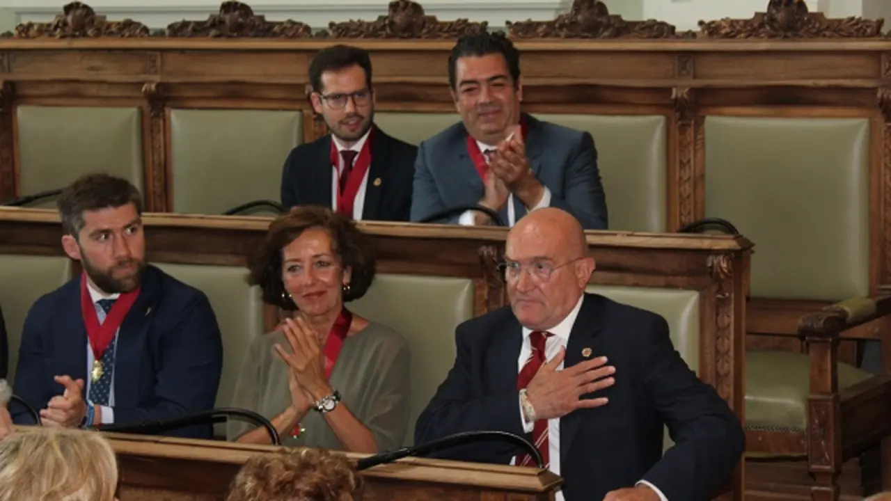 Proclamaci&oacute;n de Jes&uacute;s Julio Carnero, nuevo alcalde de Valladolid | Valladolid Plural