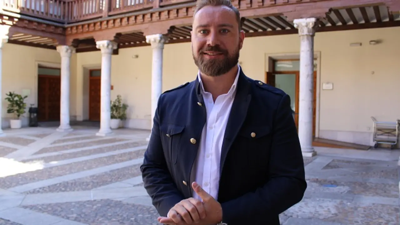 Alcalde de Mayorga y diputado provincial, David de la Viuda, en el Palacio de Pimentel | Valladolid Plural