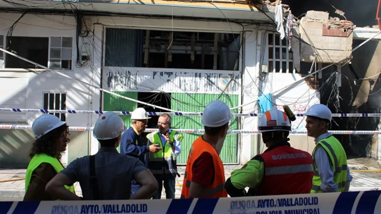 Visita del concejal y t&eacute;cnicos de Urbanismo al edificio siniestrado en la calle Goya | Valladolid Plural