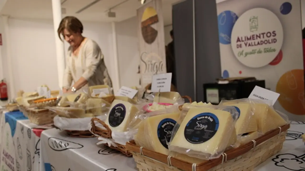 Inauguraci&oacute;n del III Encuentro Provincial de Queser&iacute;as de Valladolid | Valladolid Plural