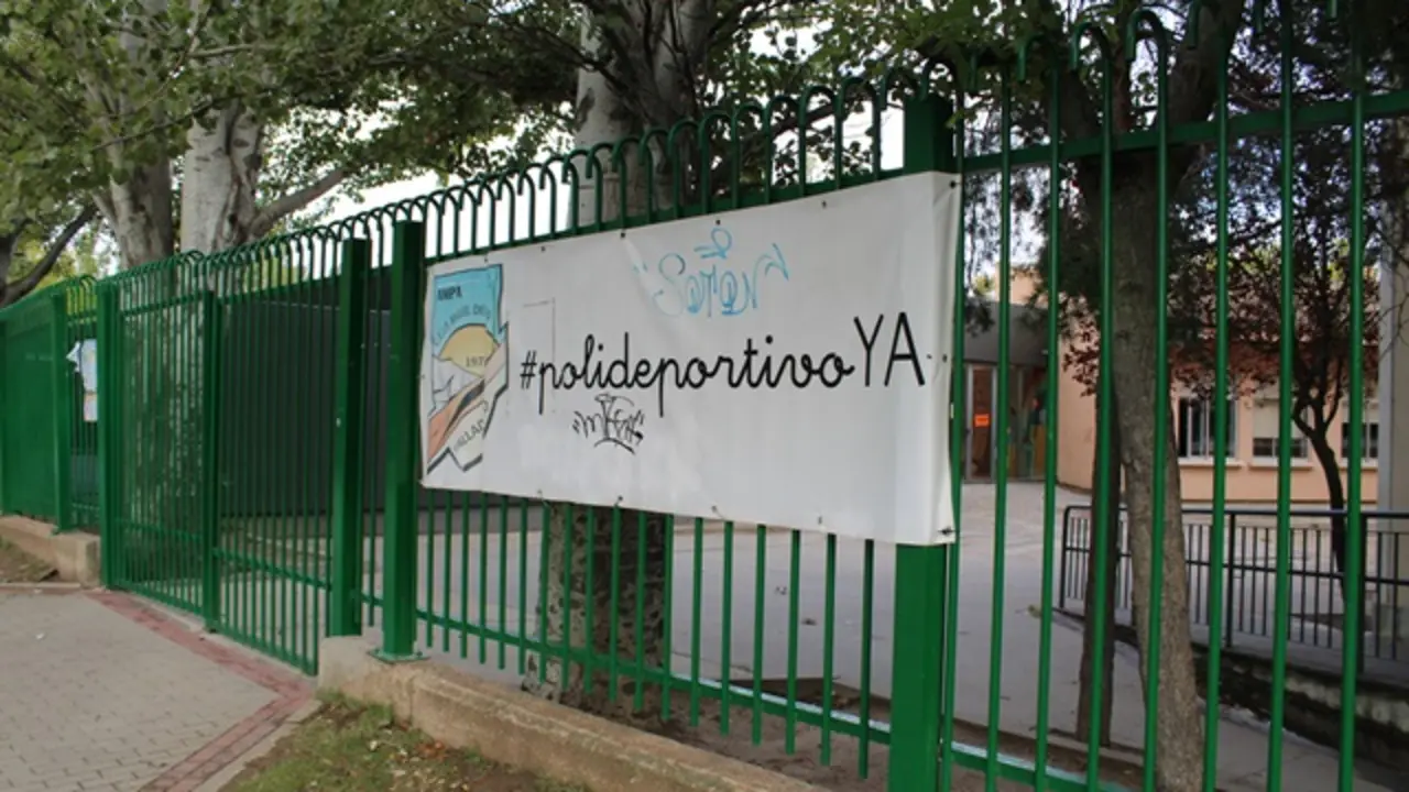 Los vecinos de La Victoria reclaman el polideportivo Miguel Delibes | Valladolid Plural