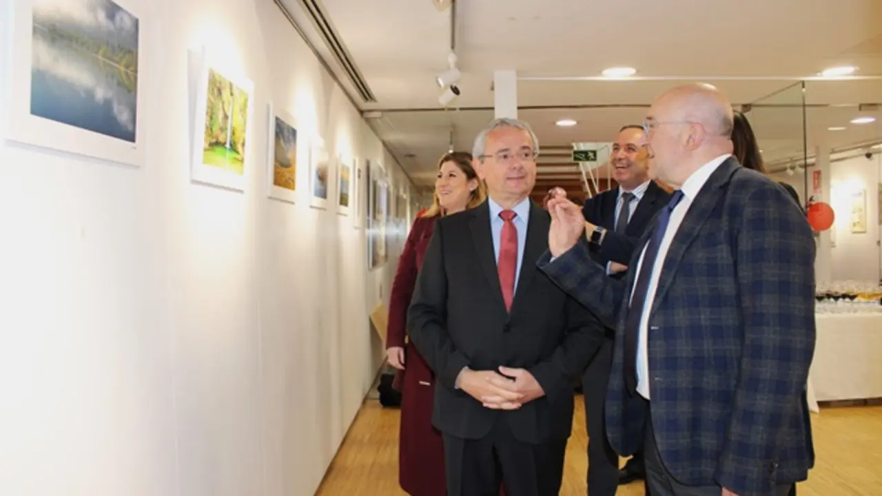 Inauguraci&oacute;n de la exposici&oacute;n 'Maravillas de Eslovenia' | Valladolid Plural