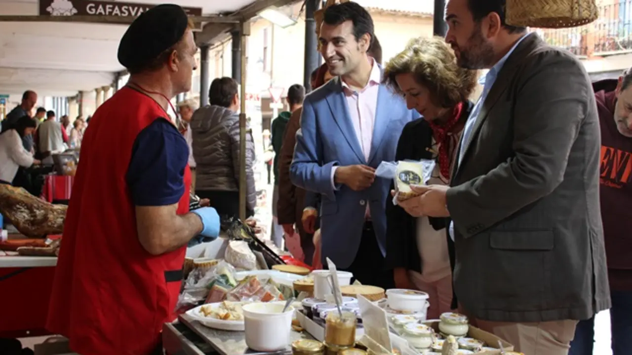 Inauguración del XIII Mercado del Queso de Villalón | Valladolid Plural