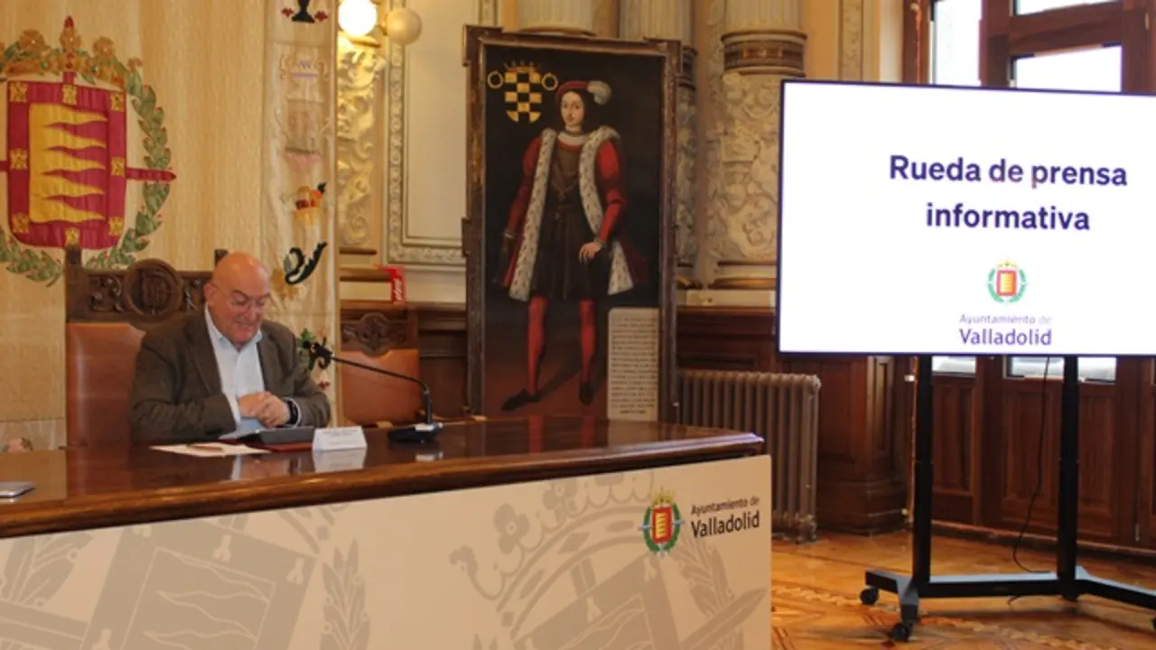 Jes&uacute;s Julio Carnero, en rueda de prensa este lunes | Valladolid Plural