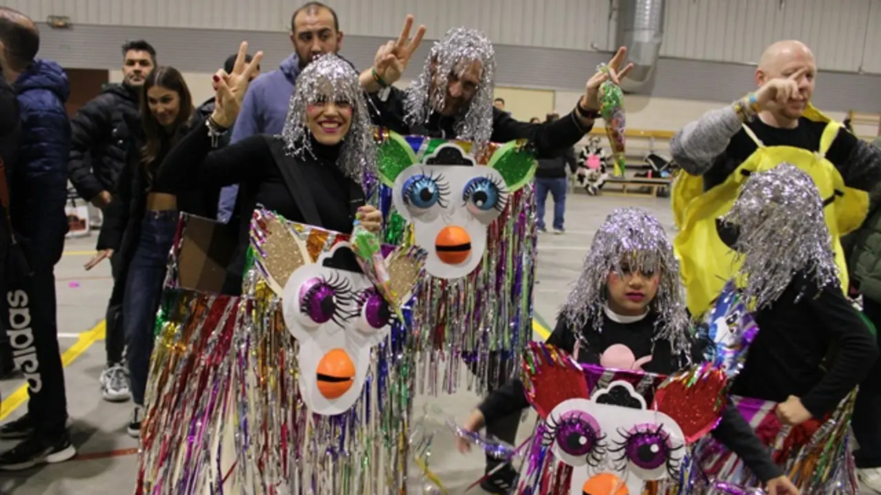 Las familias de Fuensaldaña disfrutaron a lo grande de la fiesta del Carnaval | Valladolid Plural