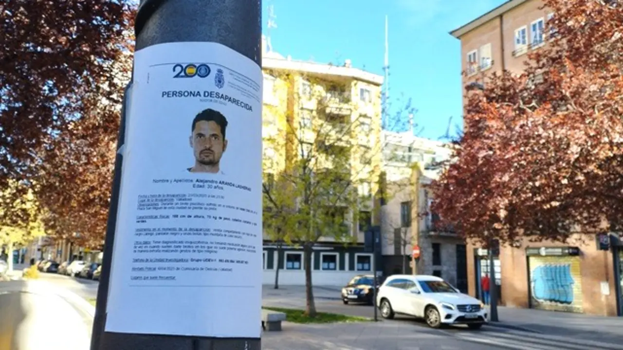 Cartel del desaparecido junto al Hotel Olid | Valladolid Plural