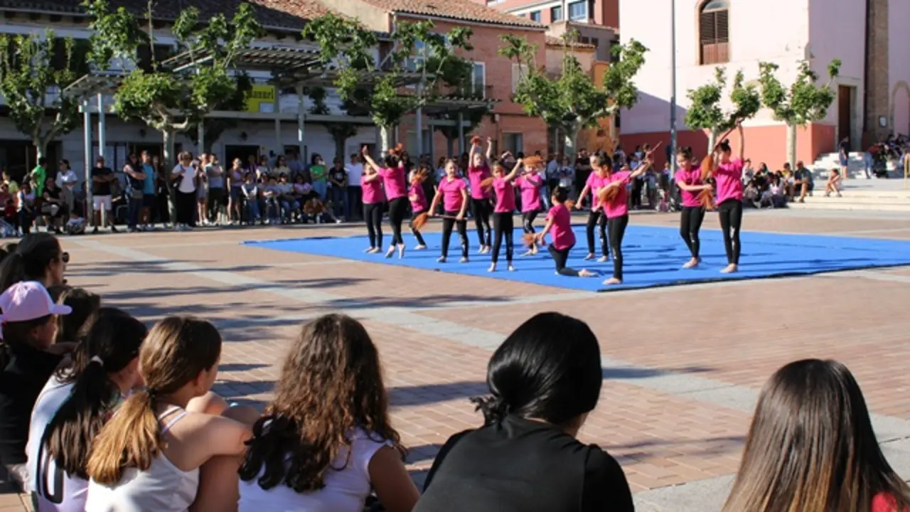Exhibición de gimnasia rítmica durante la Semana Cultural y Deportiva | Valladolid Plural