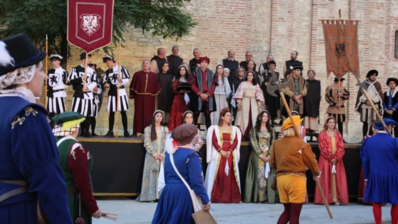 Desfile central de 'Mojados, corazón de un imperio' 2025 | Valladolid Plural