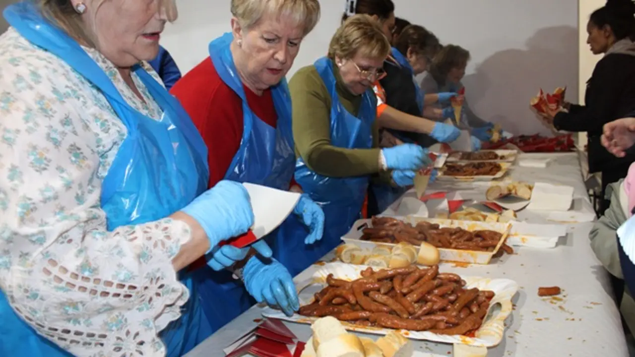 Degustación popular de la Fiesta de la Salchicha de Zaratán 2025 | Valladolid Plural