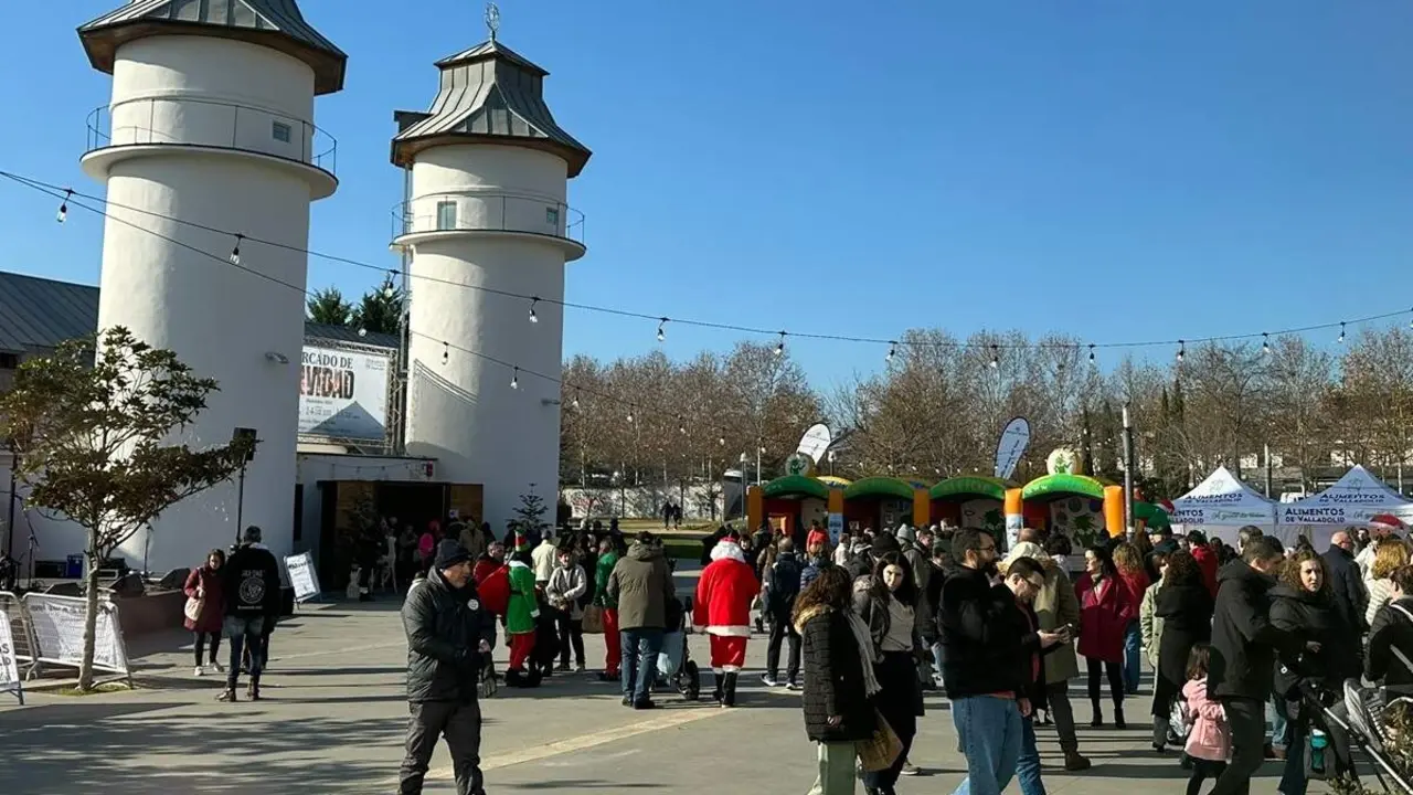 Celebracion Mercado Navidad Alimentos de Valladolid cuarta edicion Espacio La Granja exterior