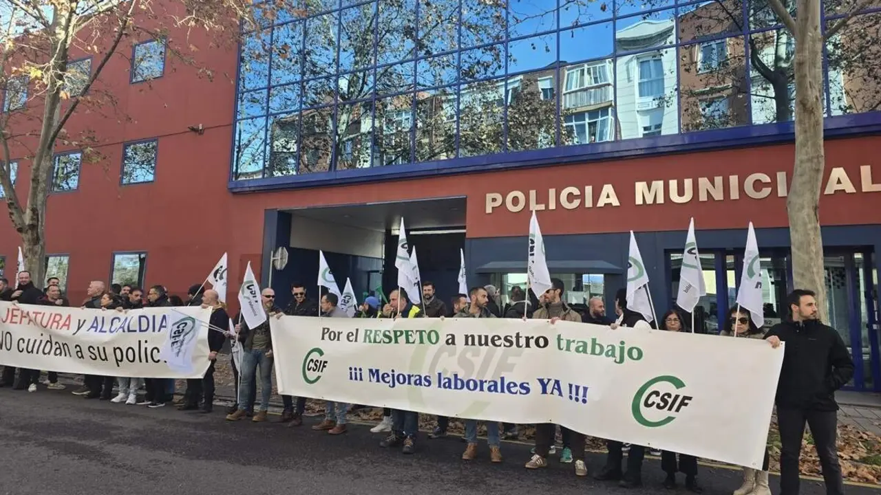Concentracion CSIF Valladolid Jefatura policias locales mejoras laborales