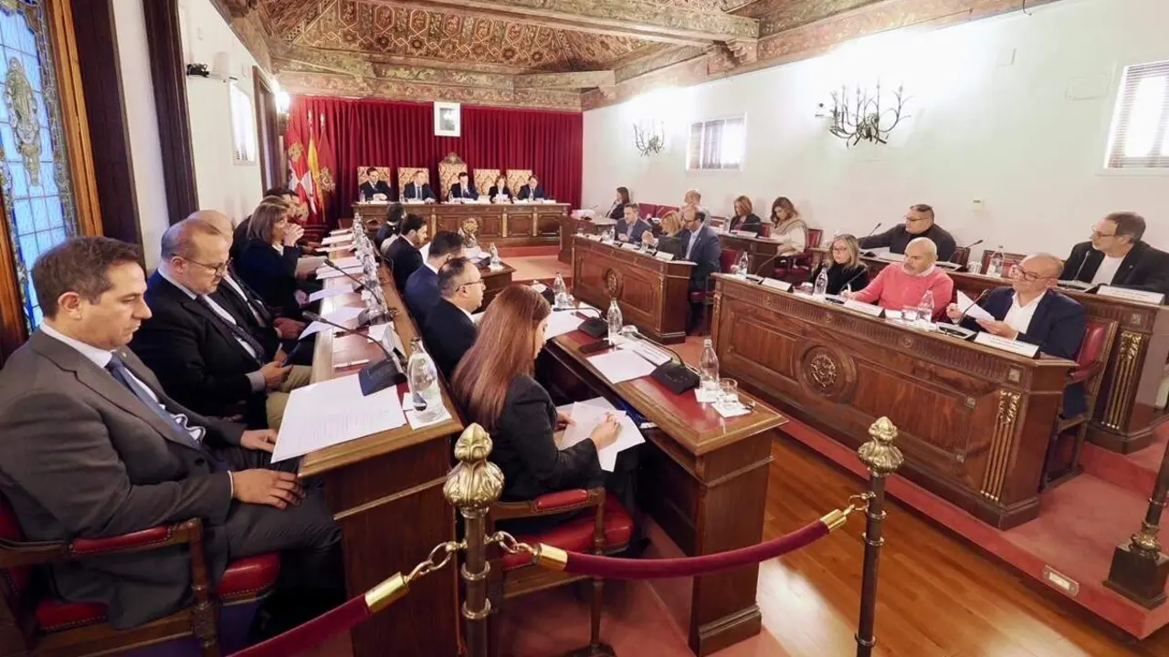 Pleno Diputacion Valladolid mes diciembre 2025 aprobacion planes cooperacion y gasto corriente
