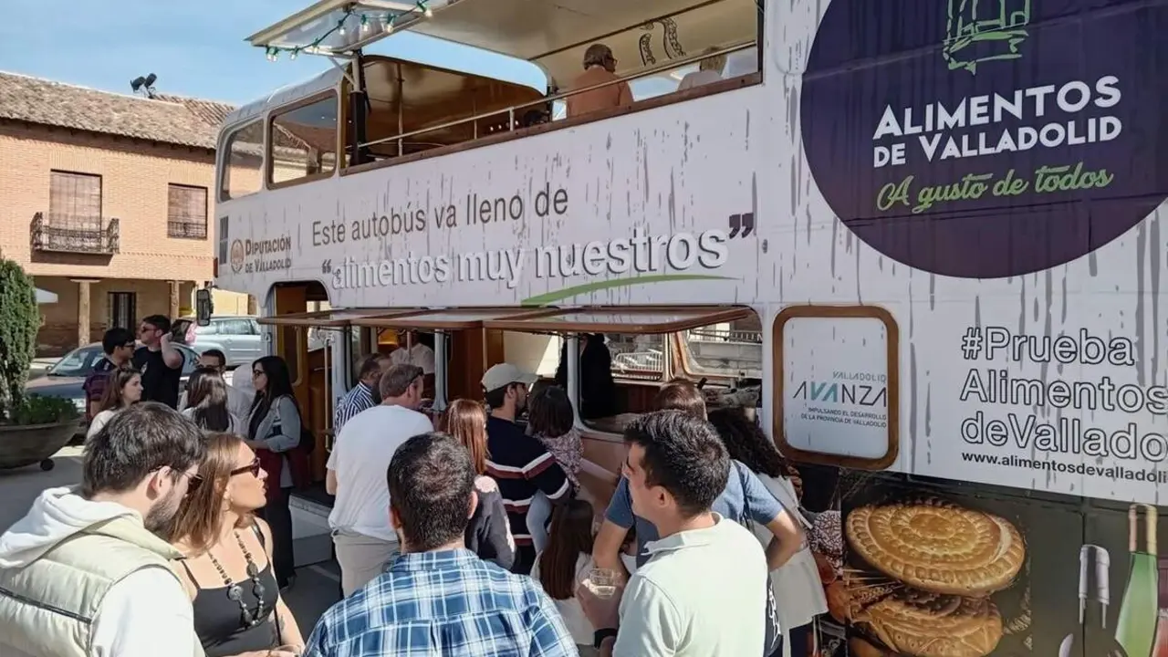 Gastrobus marca Alimentos de Valladolid productos Diputacion