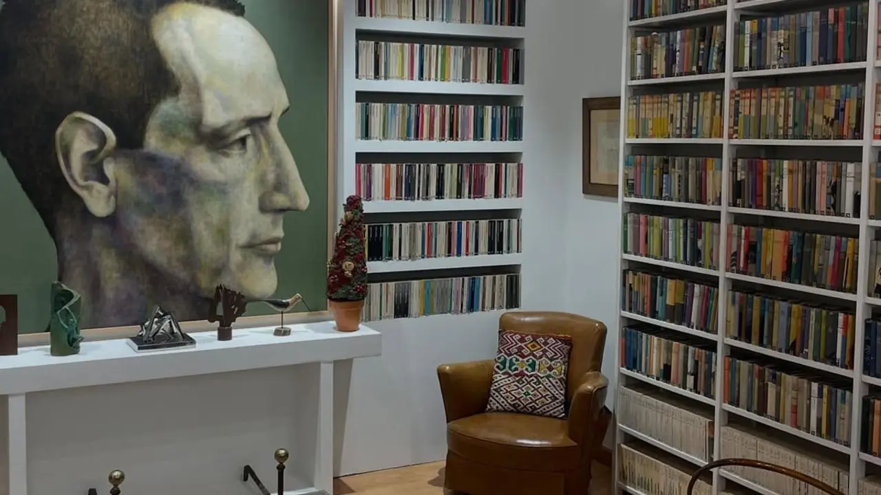 Interior estancia Casa Delibes Palacio Licenciado Butron