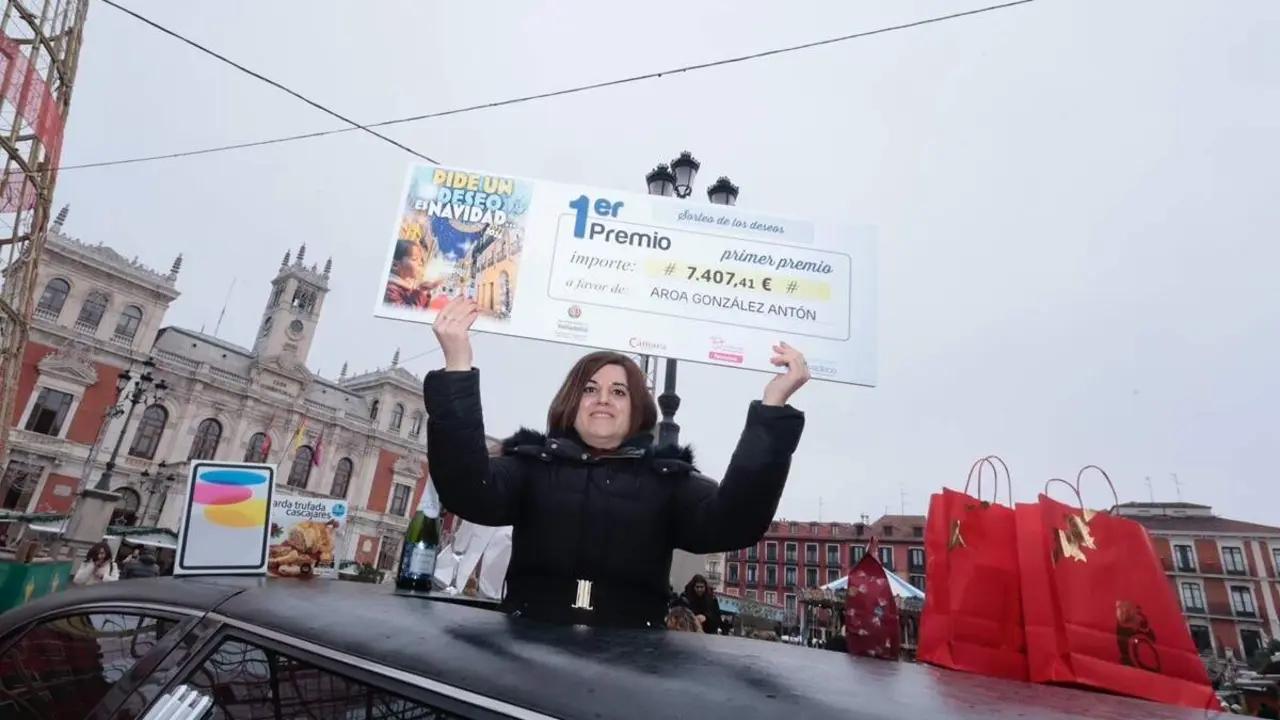 Aroa Gonzalez ganadora Premio Arbol de los Deseos 2025 compra regalos Valladolid
