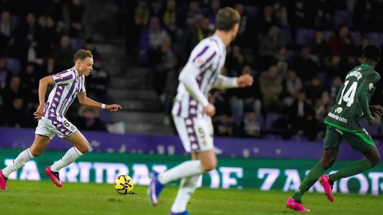 Empate Real Valladolid vs Racing de Santander partido Lachuer jugador